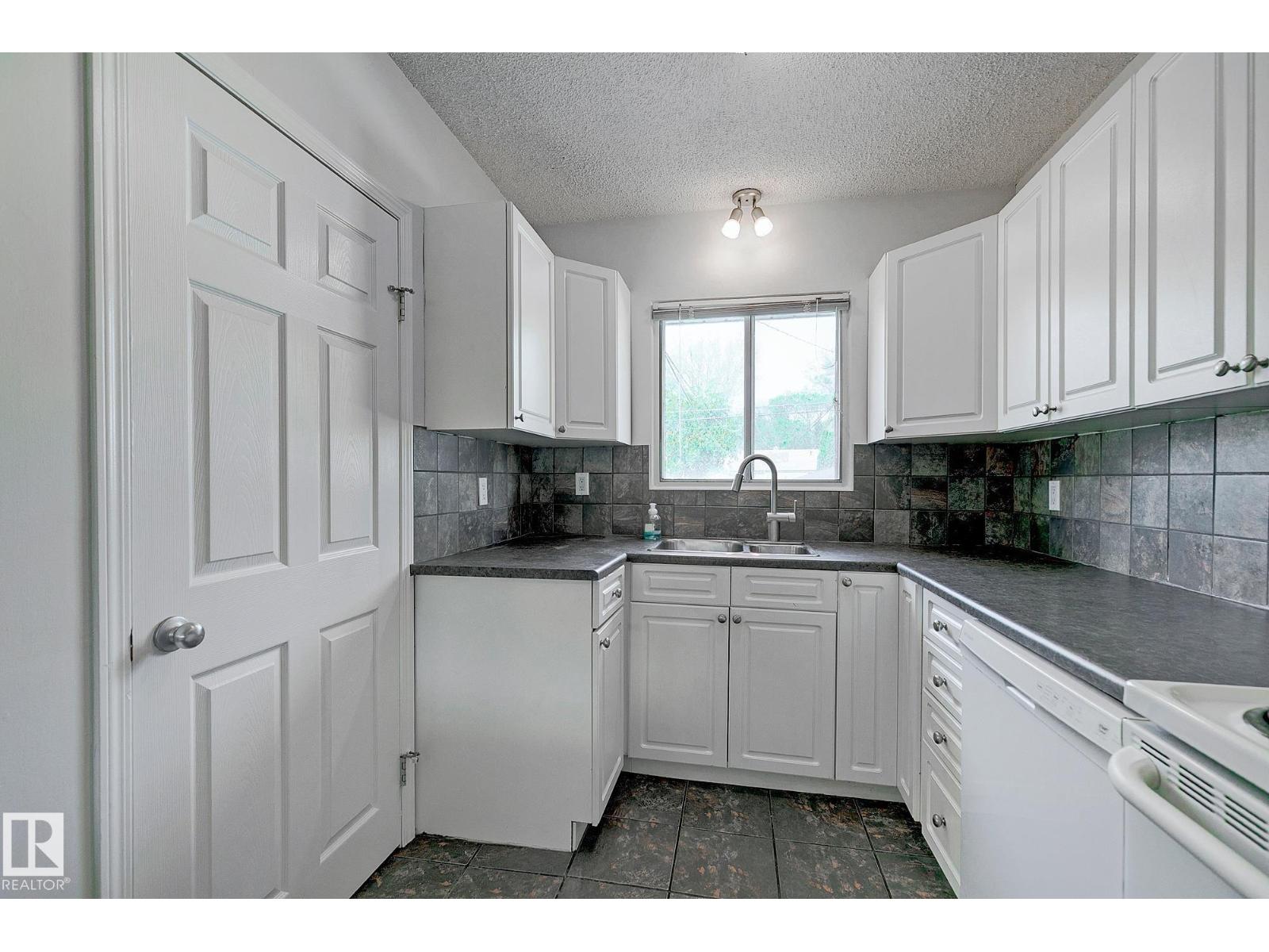 11930 56 ST NW - 6