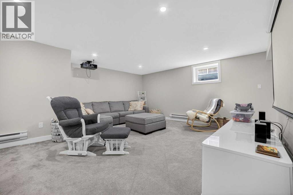 2211 18 Avenue S - 28