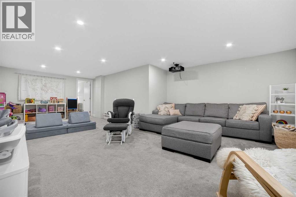2211 18 Avenue S - 29