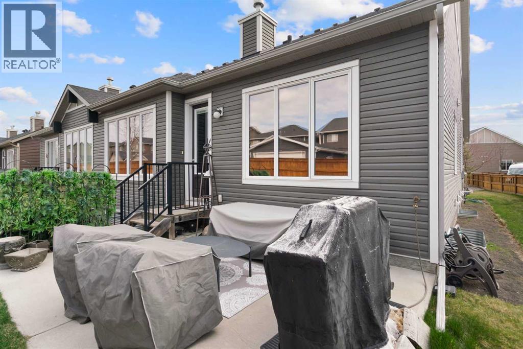 25 Fireside Landing, Cochrane