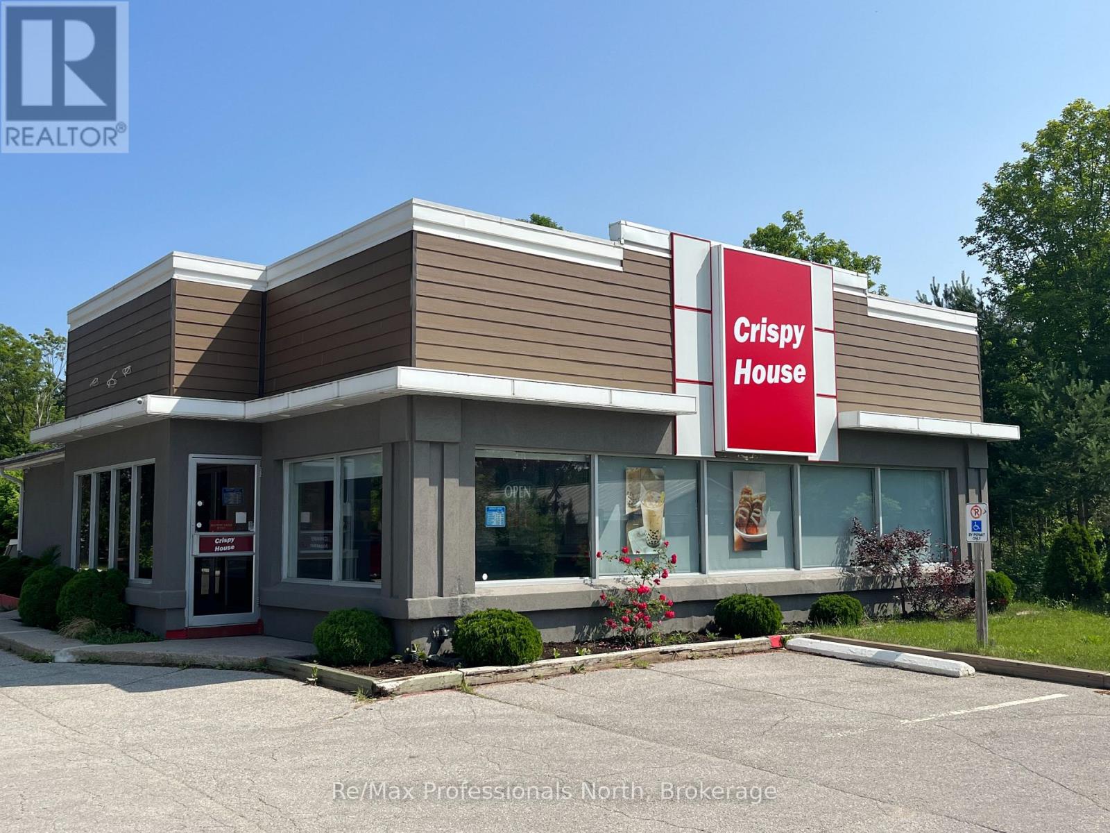 350 Winewood Avenue East — photo 17