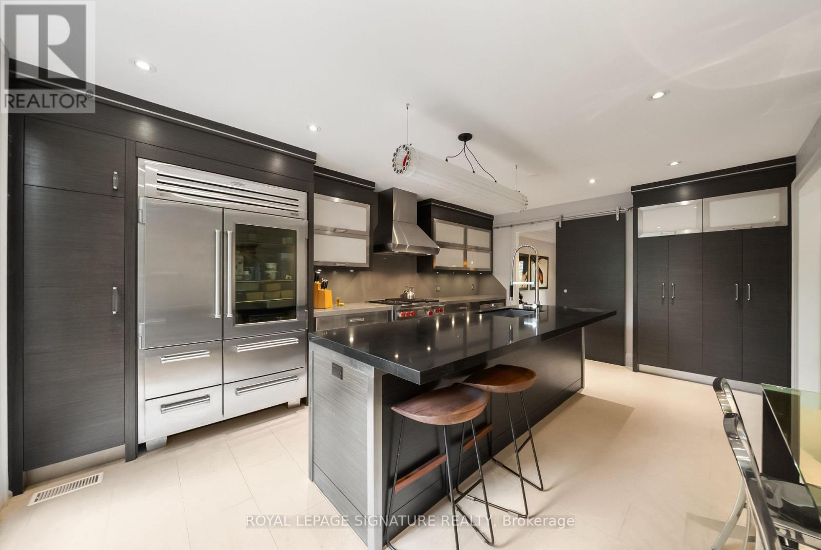 230 STRATHALLAN WOOD - 17