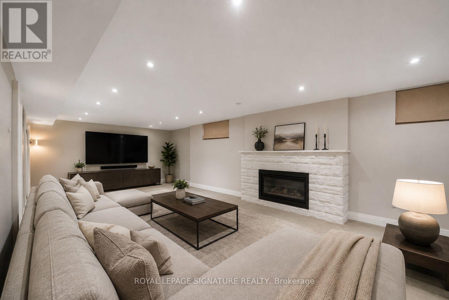 230 STRATHALLAN WOOD - 30
