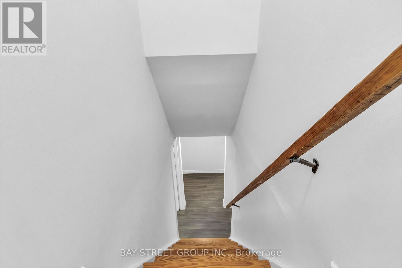 66 AMOS AVENUE - 25