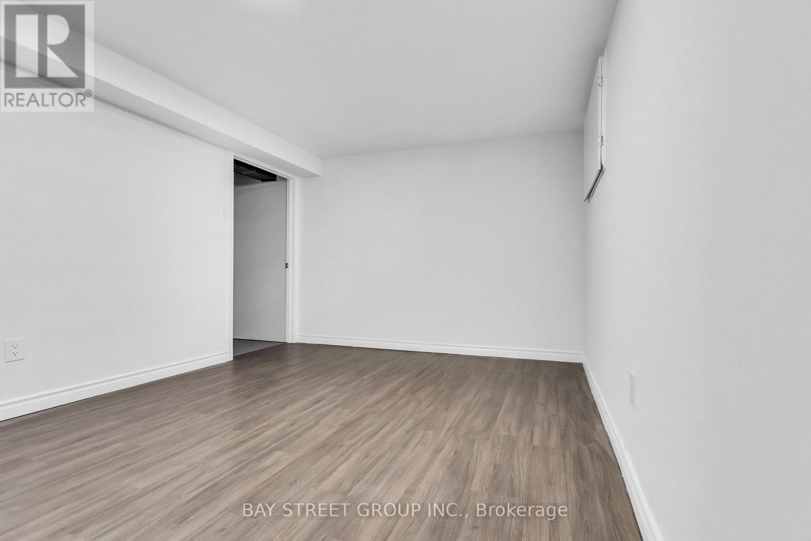 66 AMOS AVENUE - 28