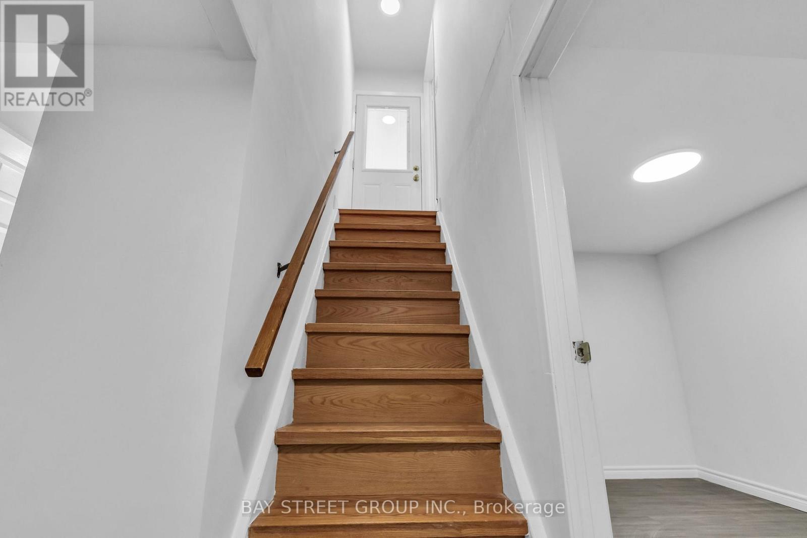 66 AMOS AVENUE - 26