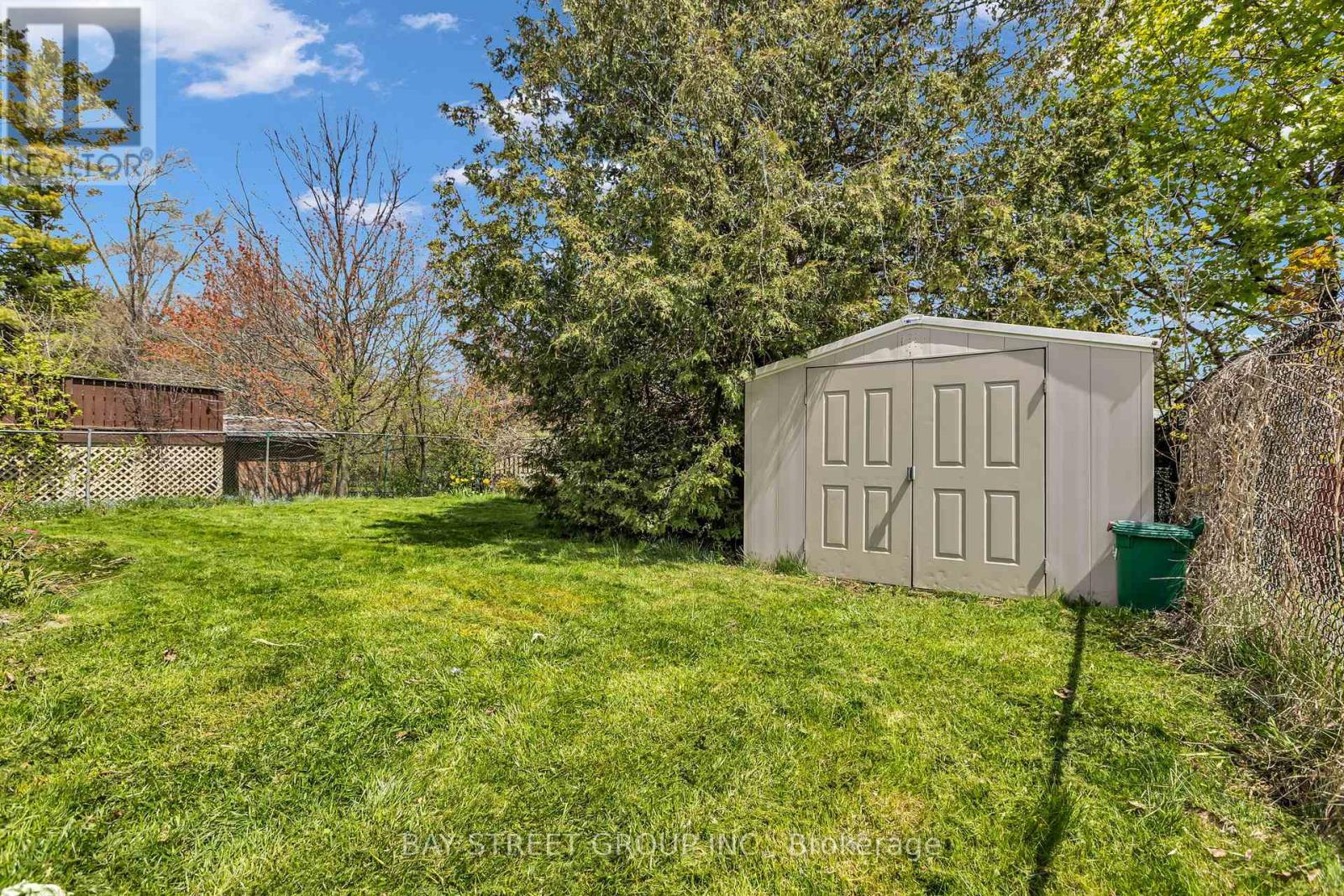 66 AMOS AVENUE - 36