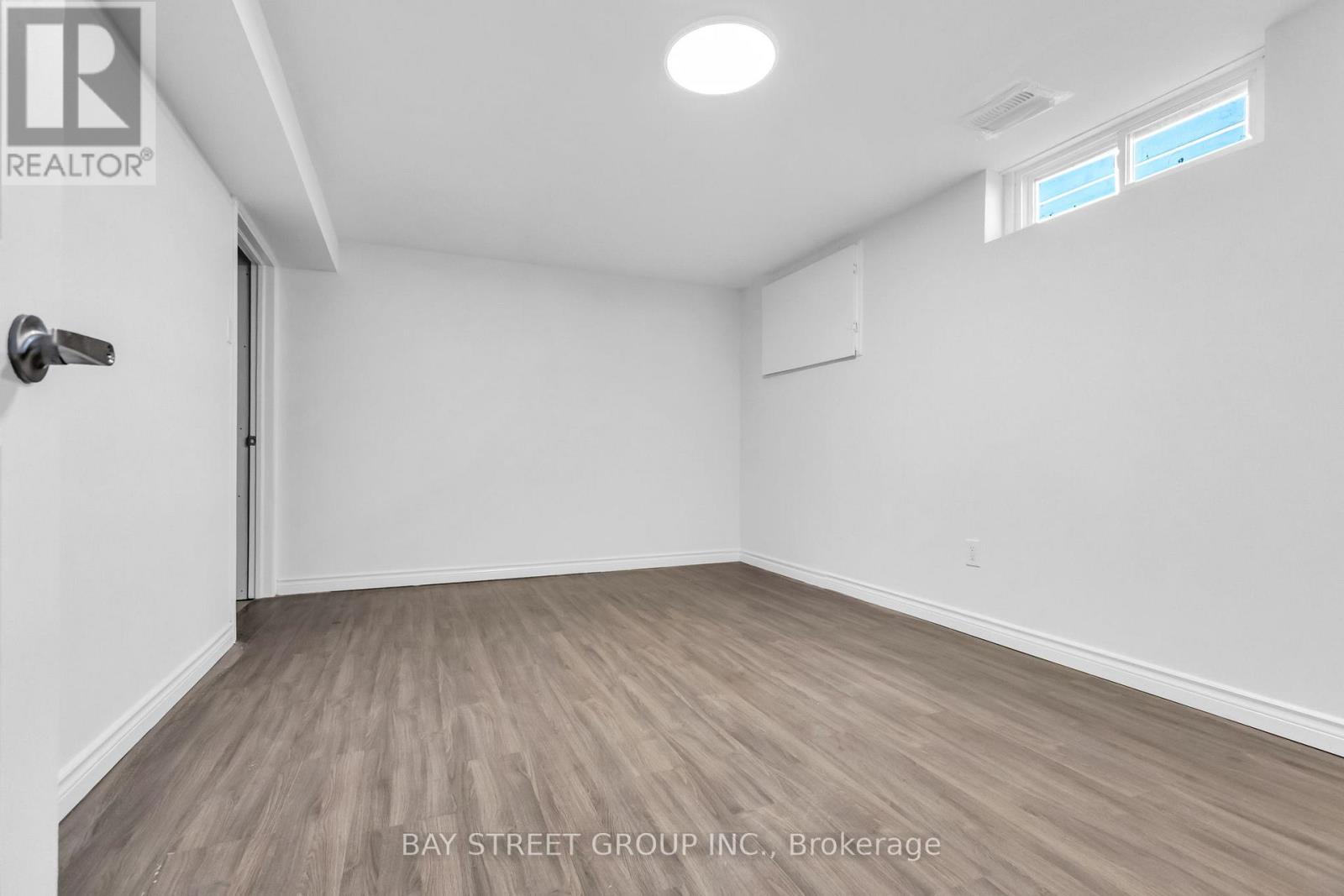66 AMOS AVENUE - 30