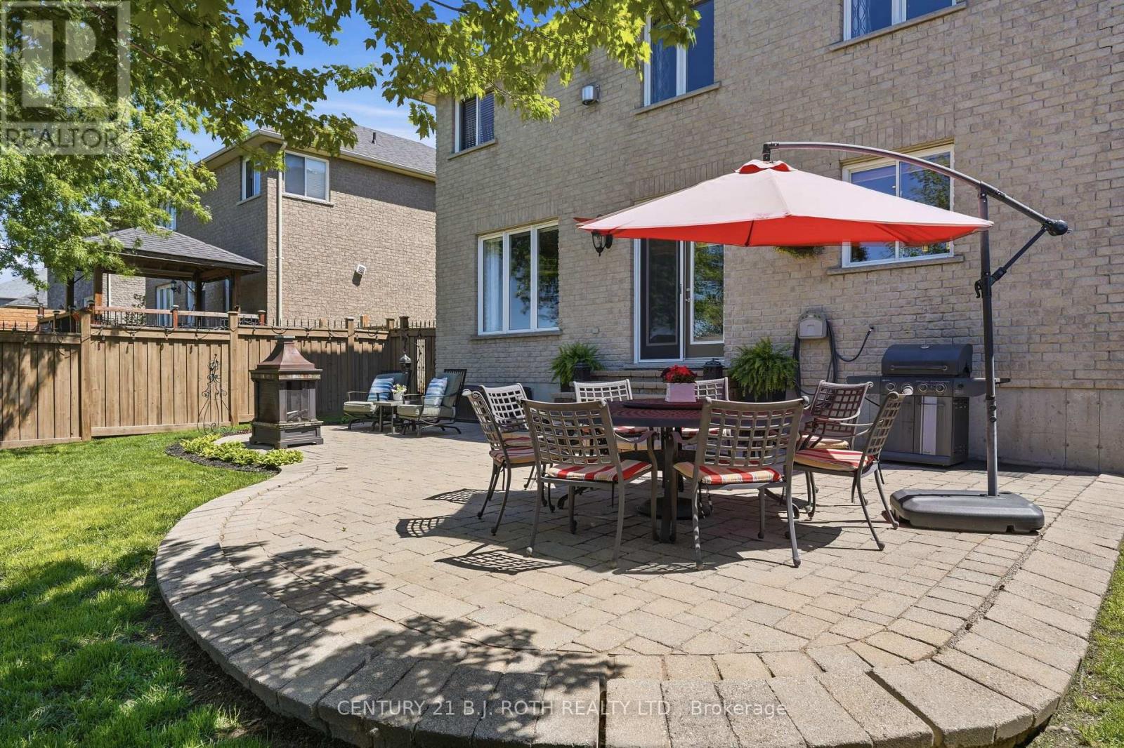 115 SANDRINGHAM DRIVE - 40