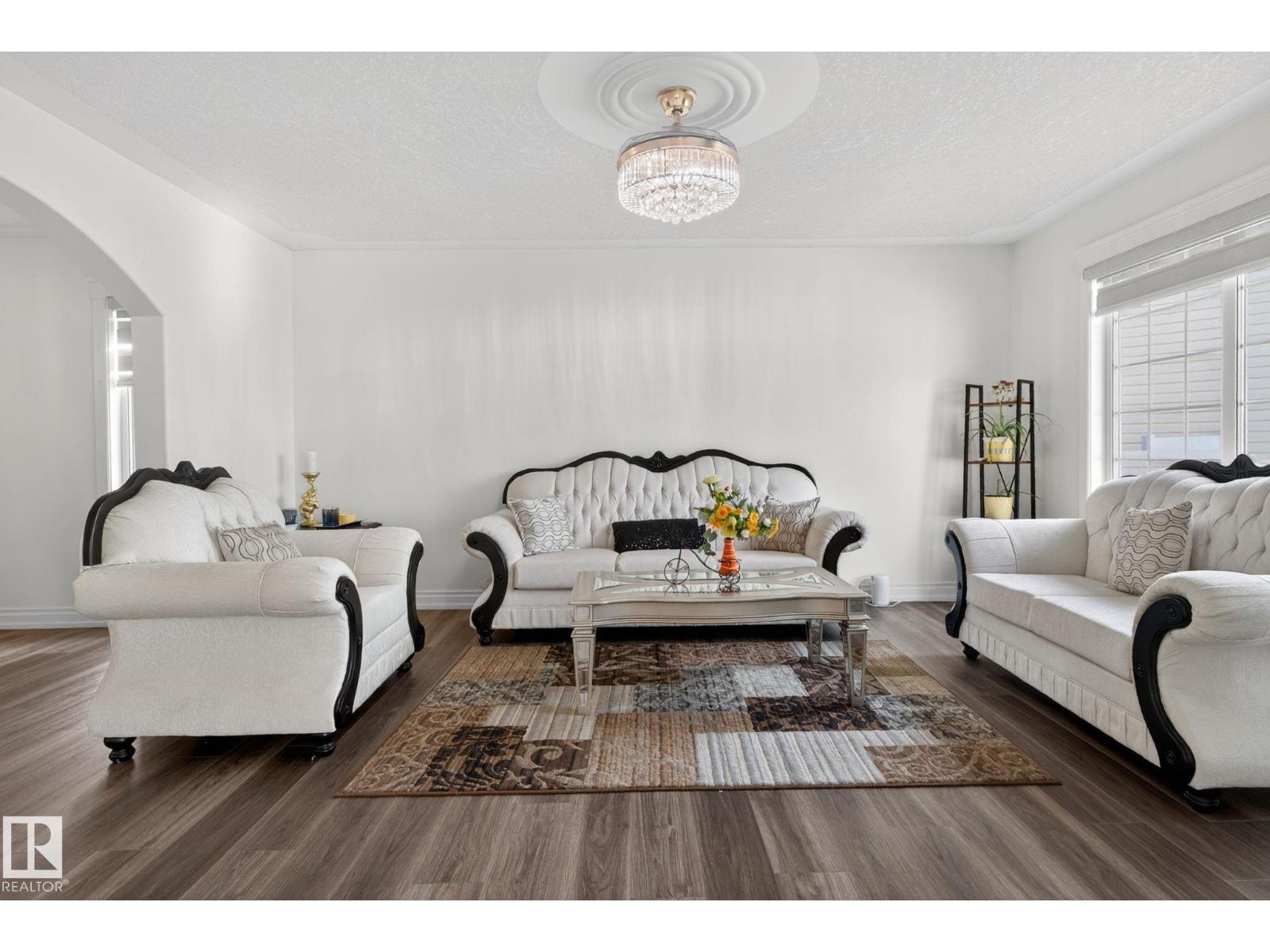 4615 43A AV NW - 8