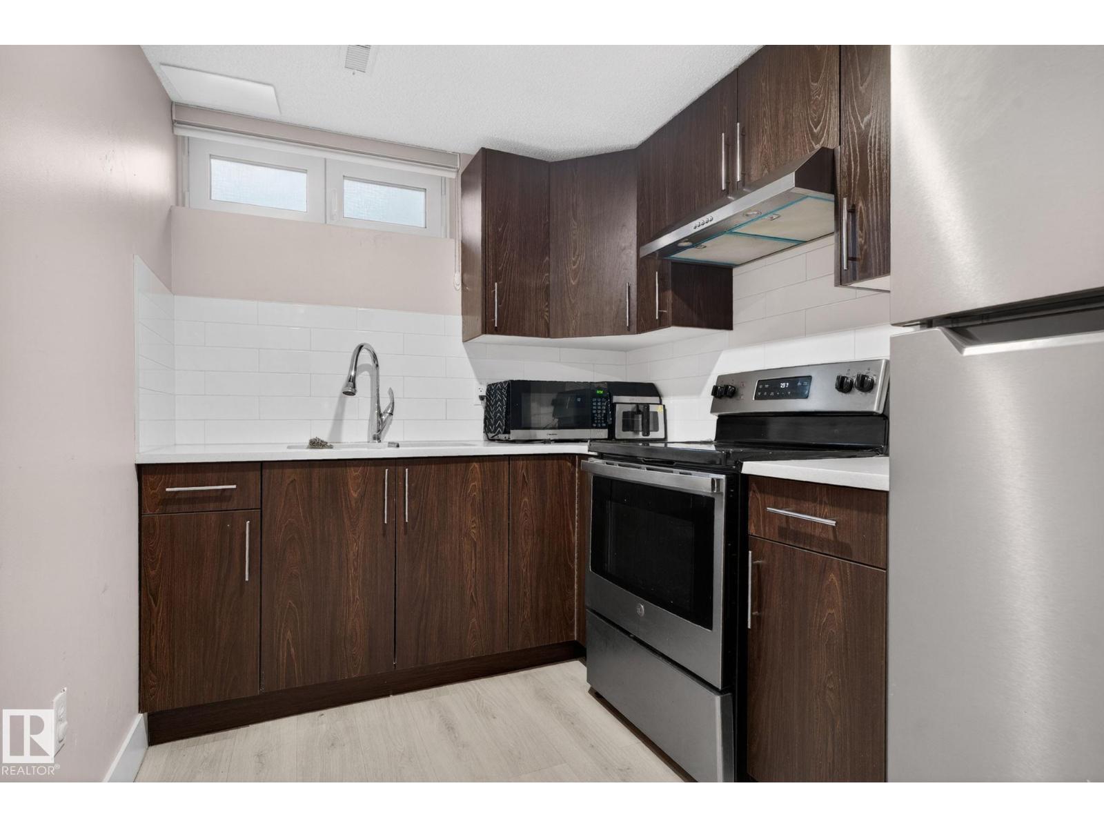 4615 43A AV NW - 61