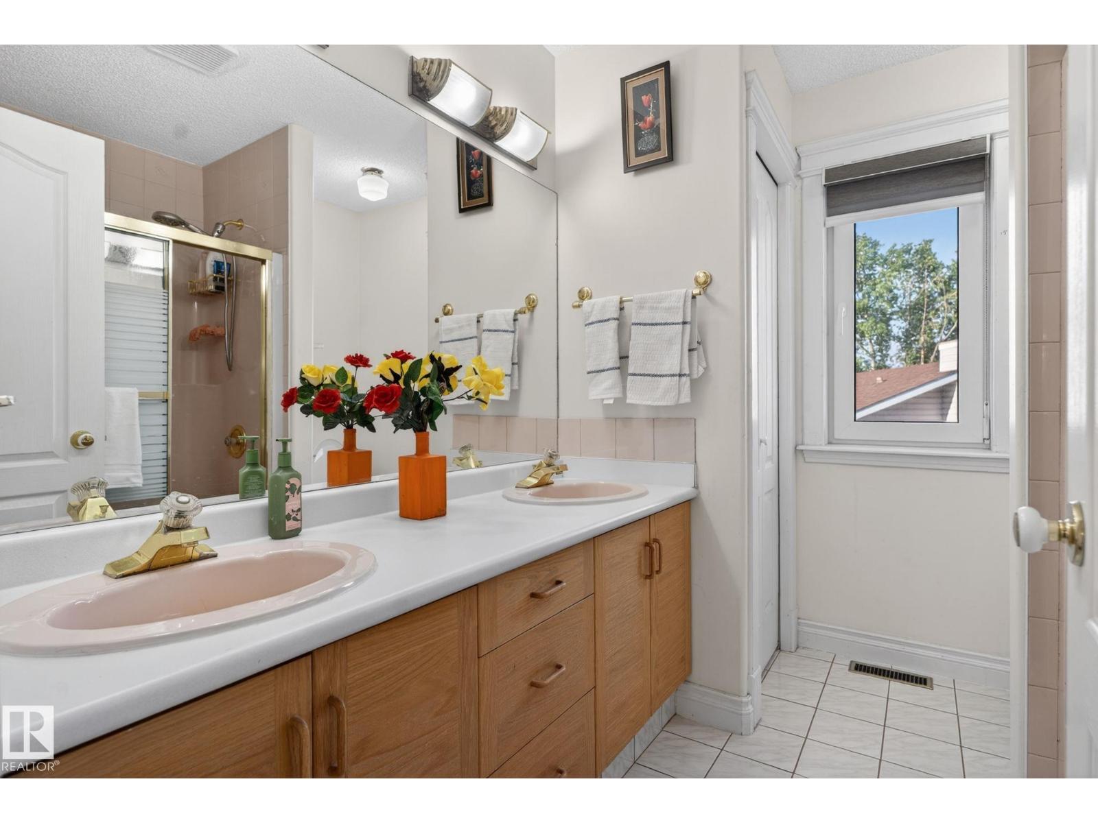 4615 43A AV NW - 52