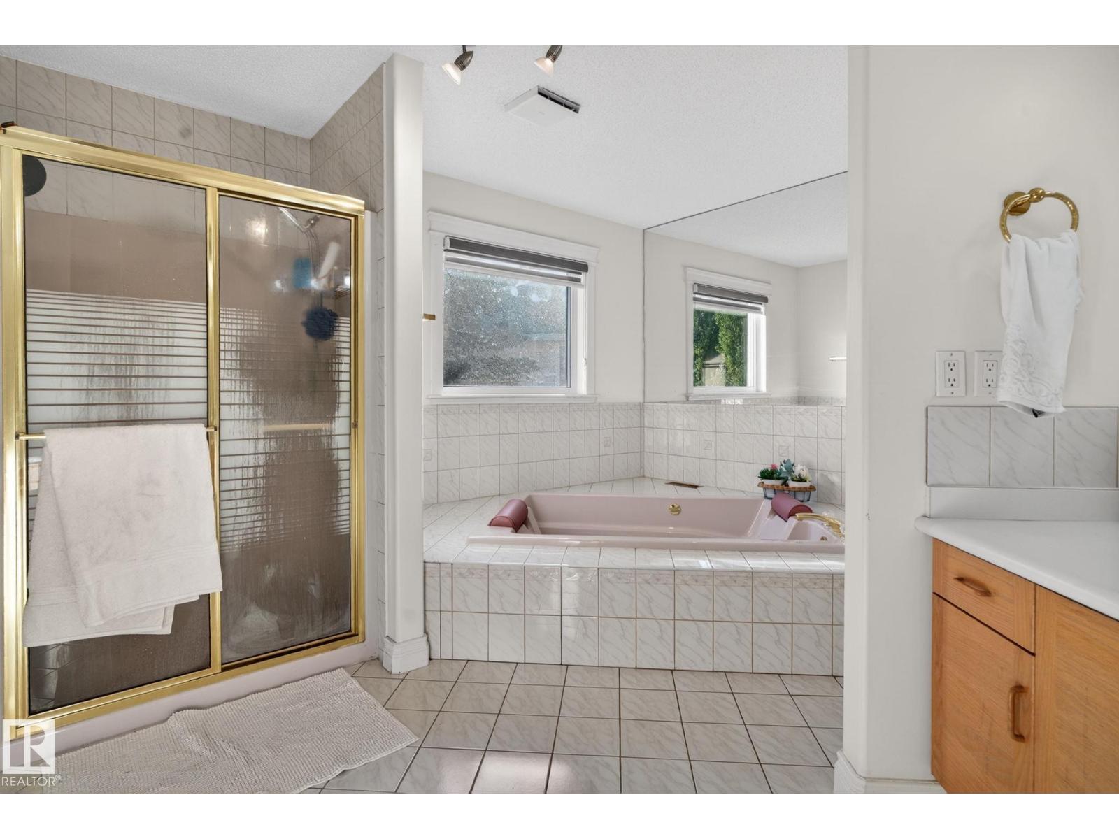 4615 43A AV NW - 40