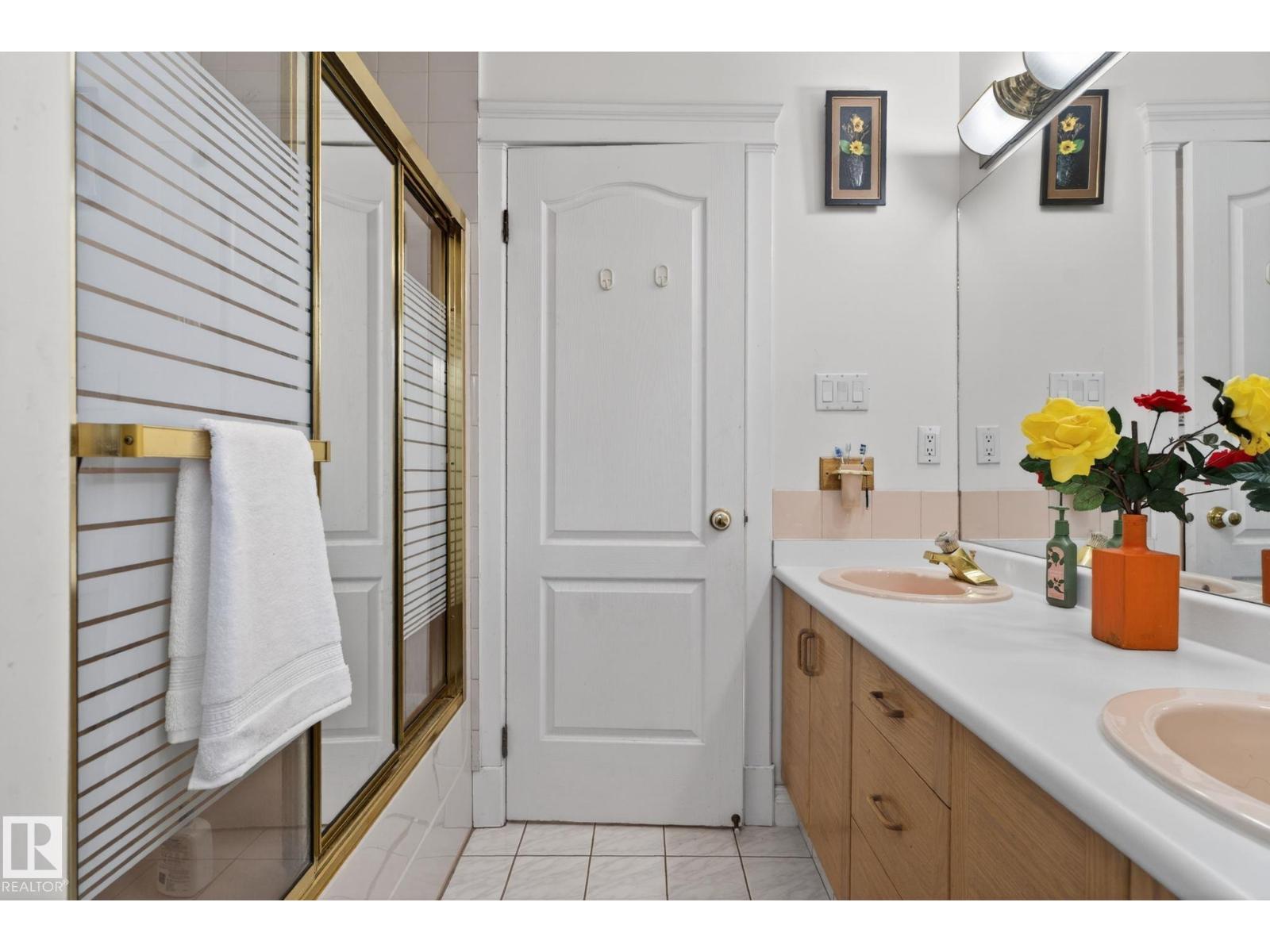 4615 43A AV NW - 53