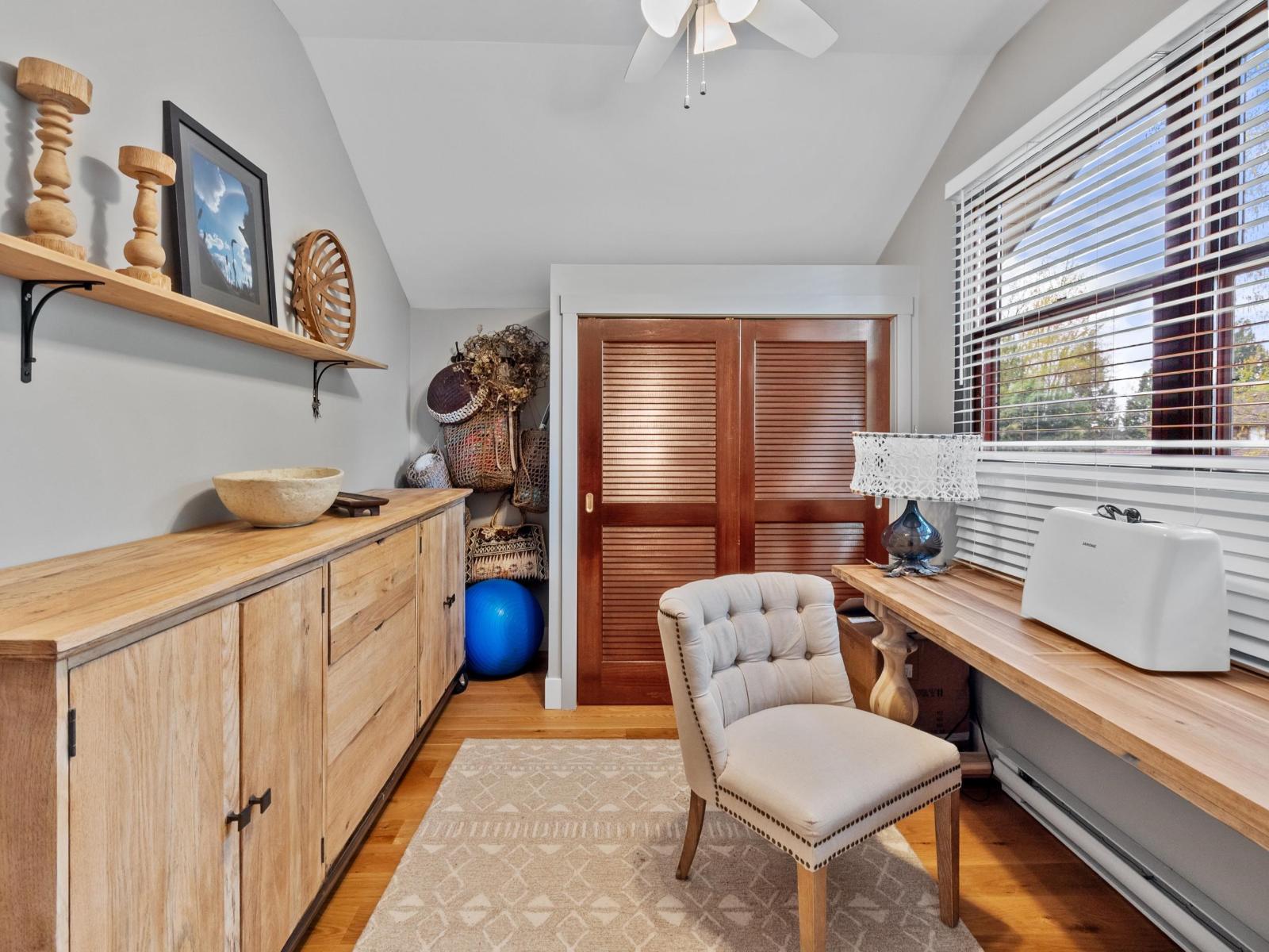 House in Langley - Image 24