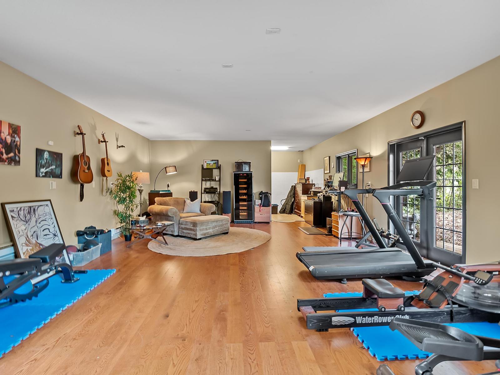 House in Langley - Image 28