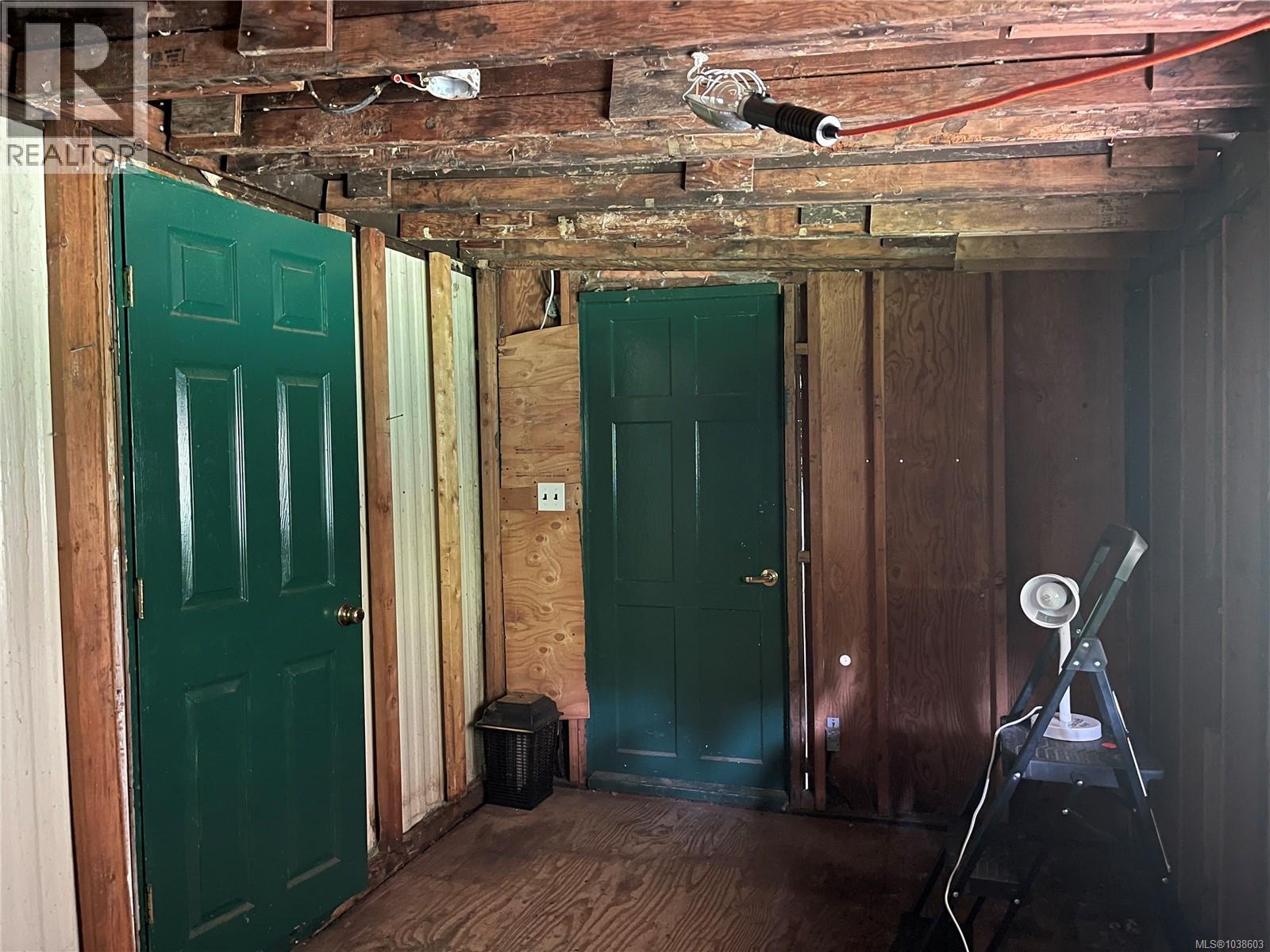 5543 Park Pl - 16