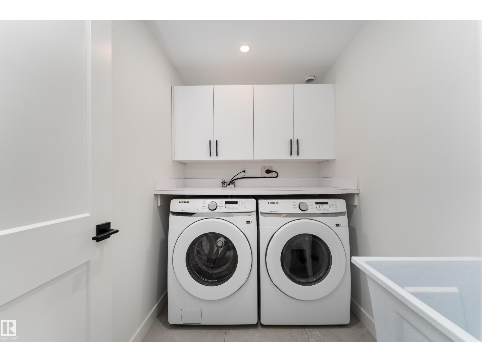 8728 72 ST NW - 30