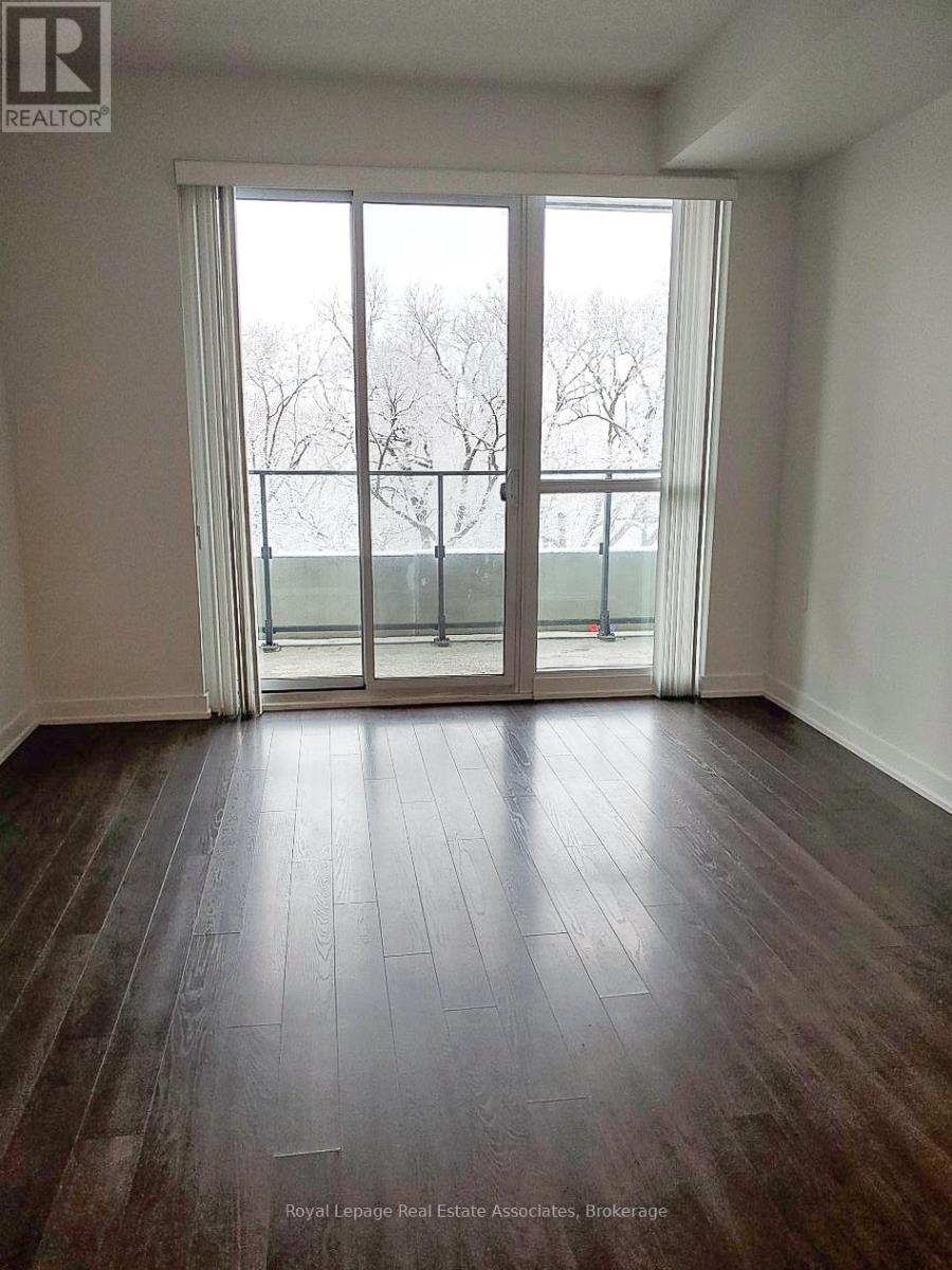 Listing photo of 412 - 10 PARK LAWN ROAD