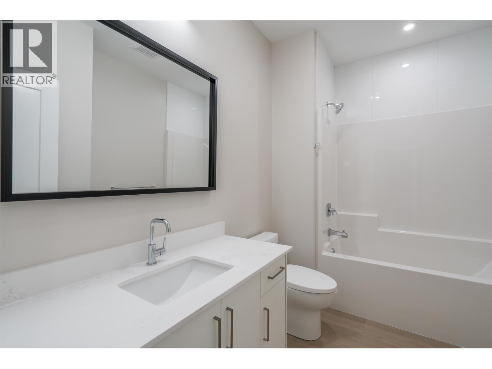 5053 HEADLANDS HEIGHTS - 26
