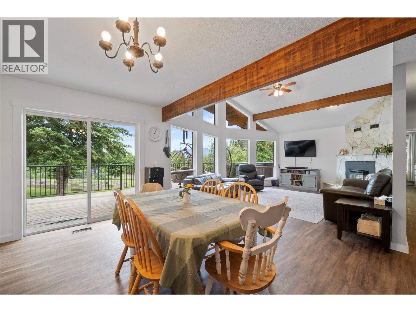  5150 49 Street Northwest, Salmon Arm