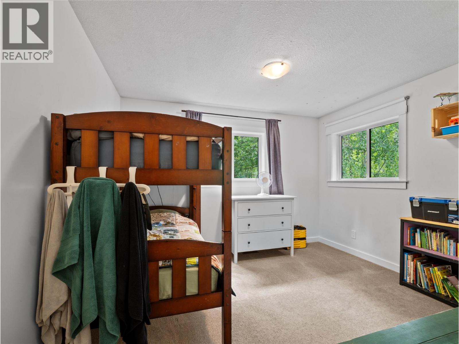  5150 49 Street Northwest, Salmon Arm