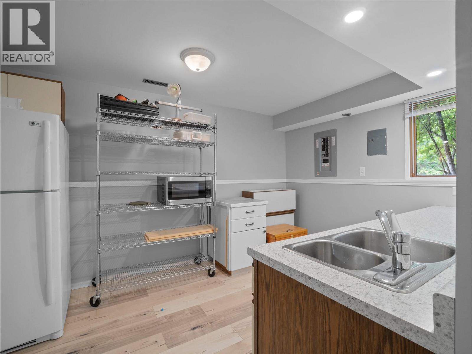  5150 49 Street Northwest, Salmon Arm