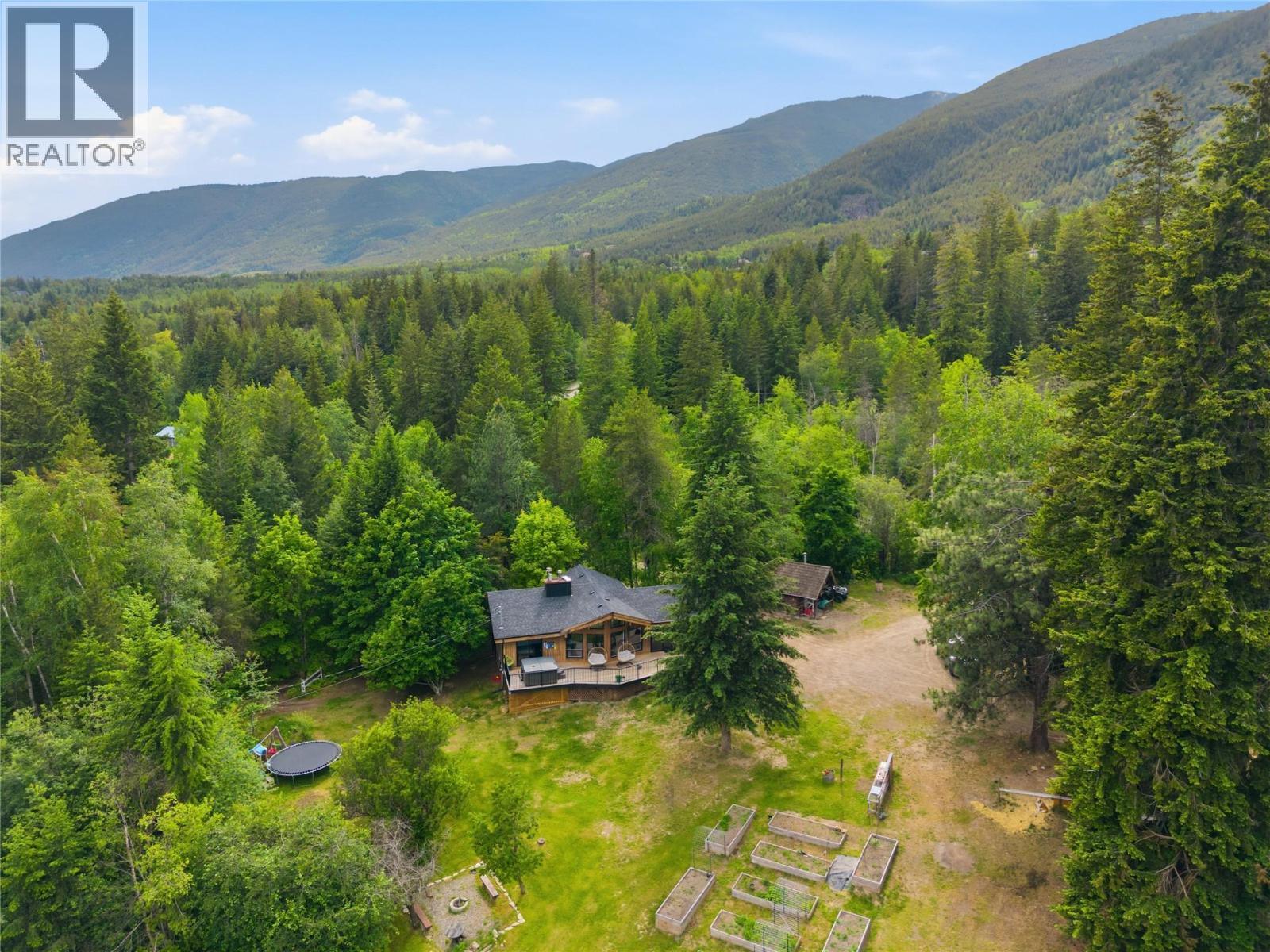  5150 49 Street Northwest, Salmon Arm