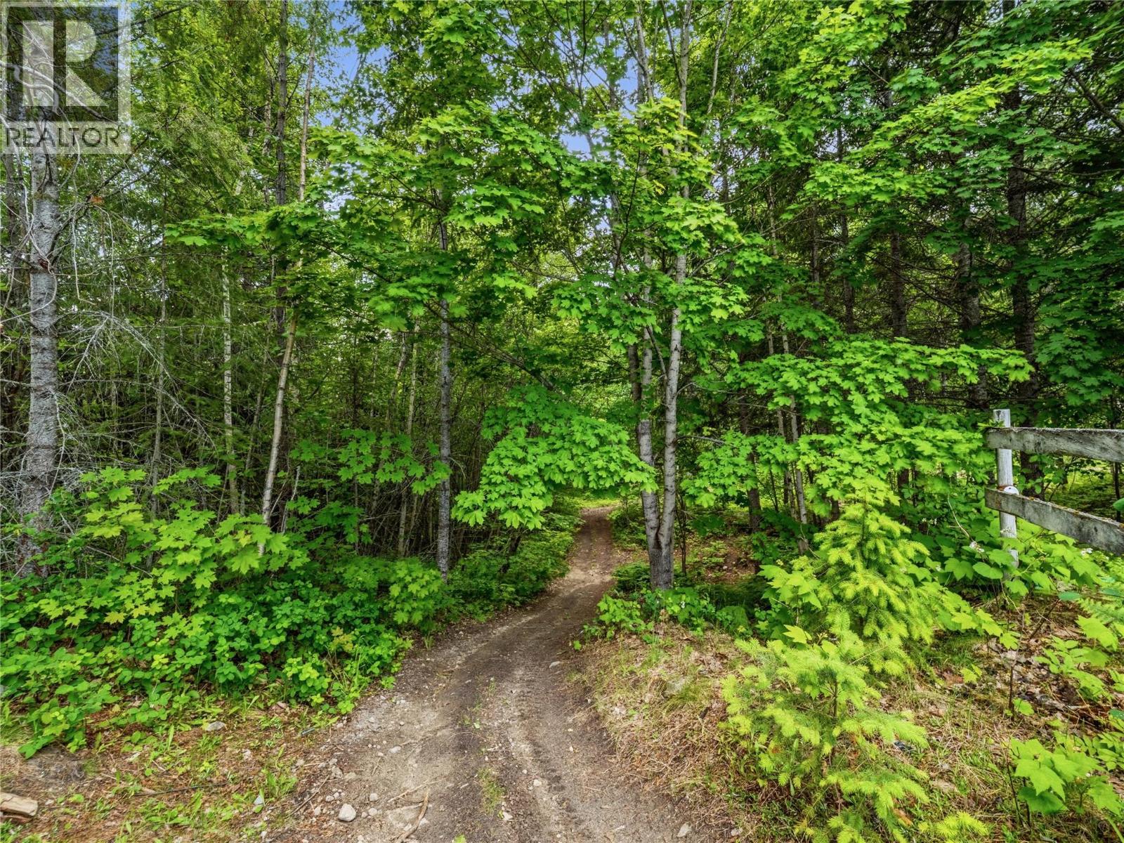  5150 49 Street Northwest, Salmon Arm