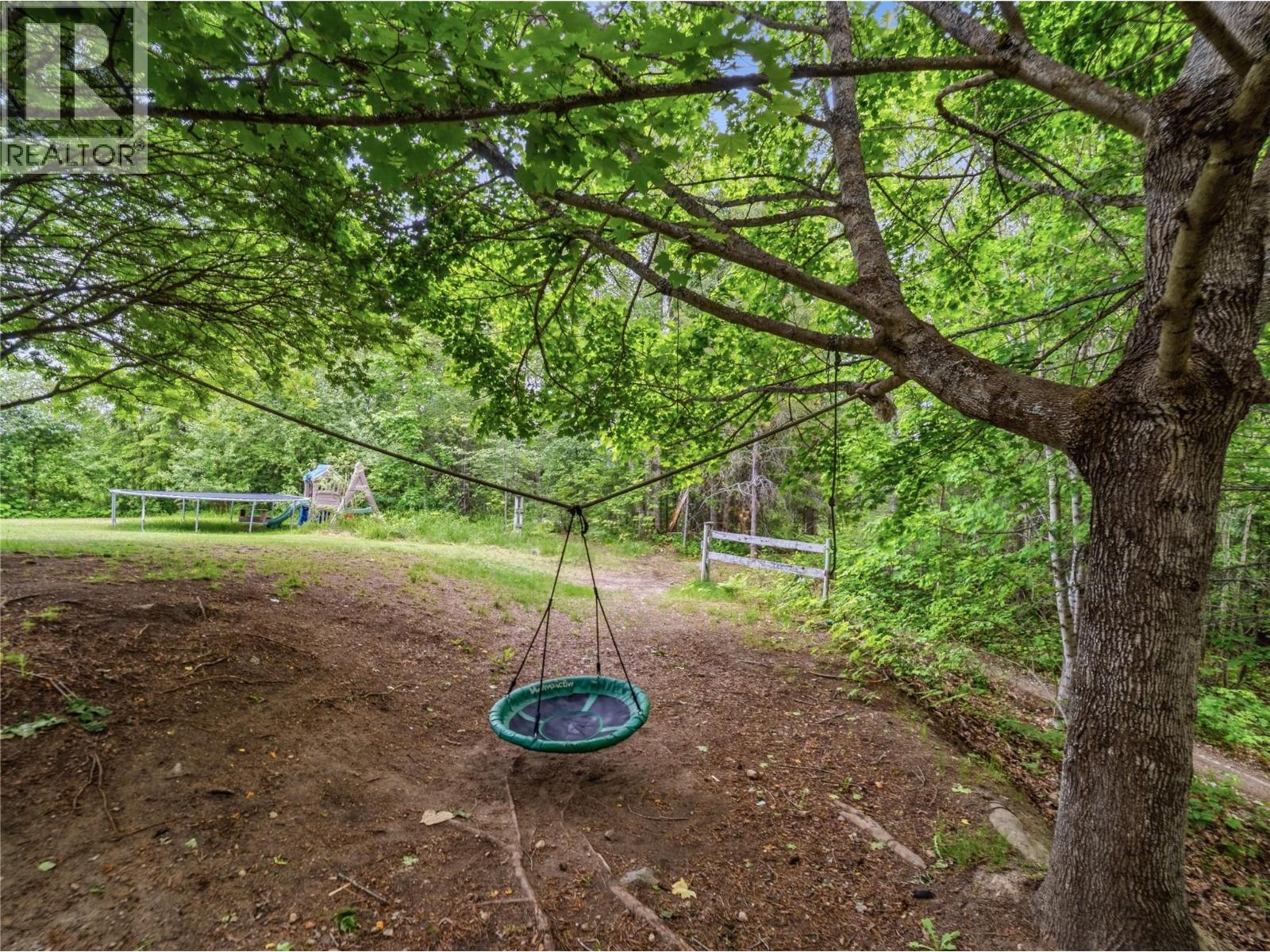  5150 49 Street Northwest, Salmon Arm