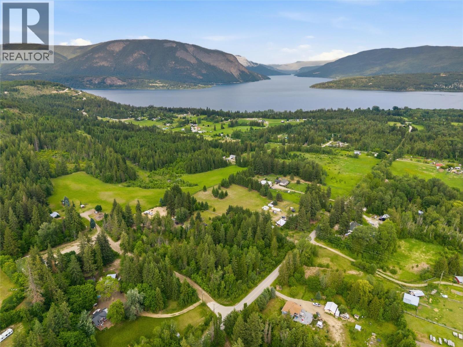  5150 49 Street Northwest, Salmon Arm