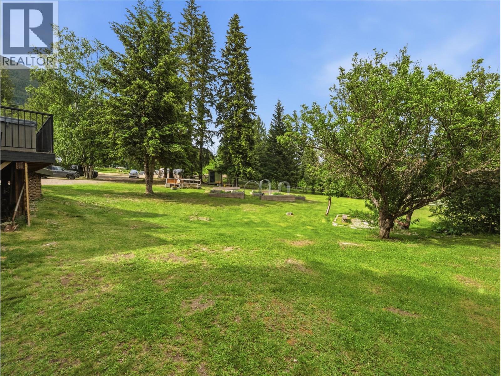  5150 49 Street Northwest, Salmon Arm