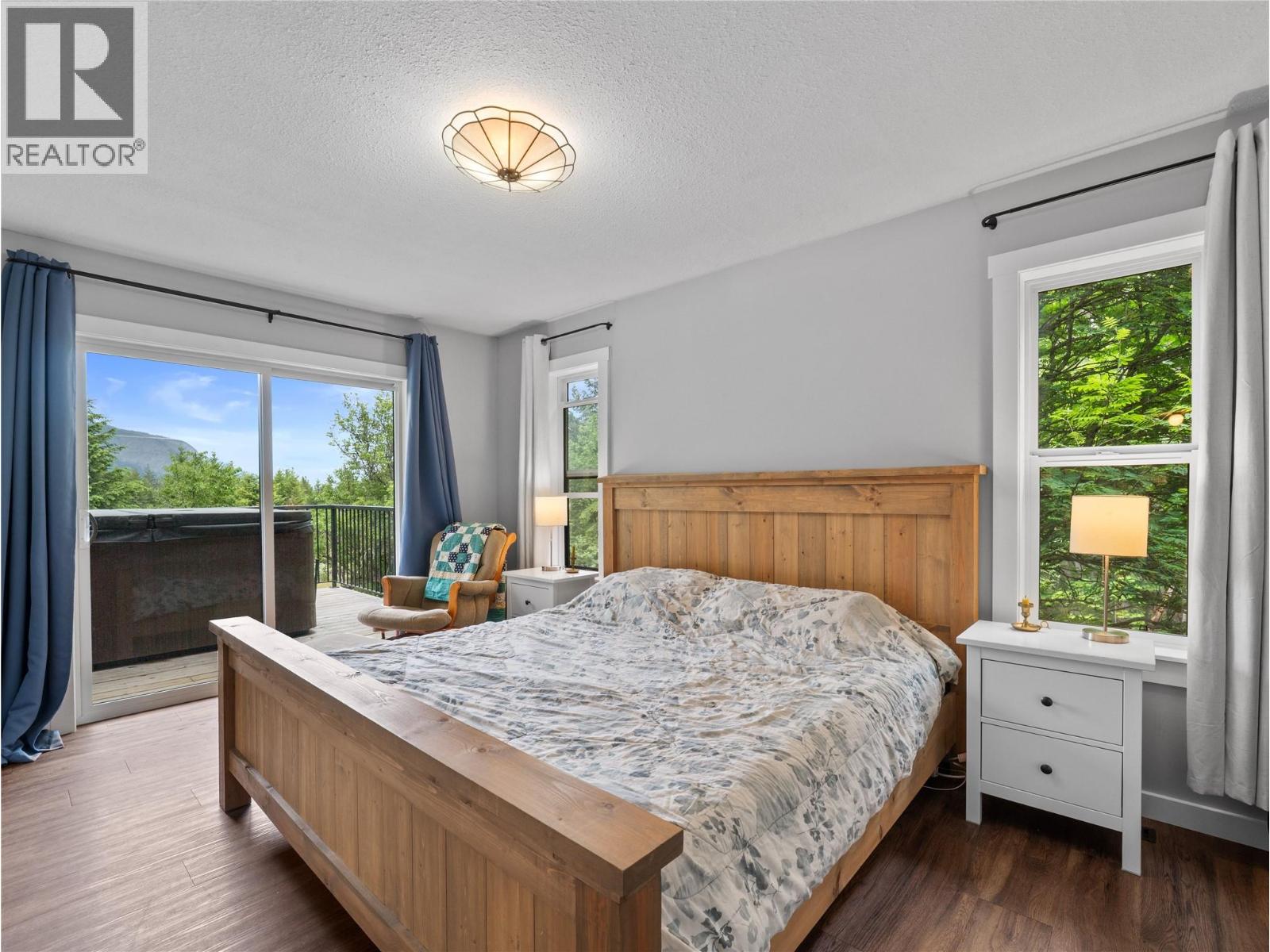  5150 49 Street Northwest, Salmon Arm