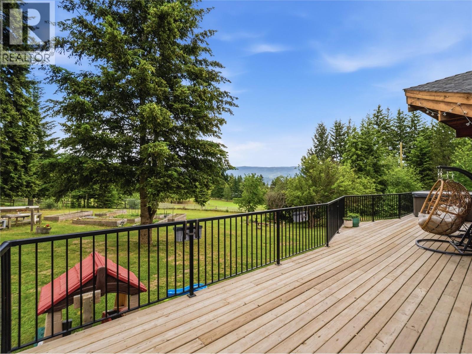  5150 49 Street Northwest, Salmon Arm