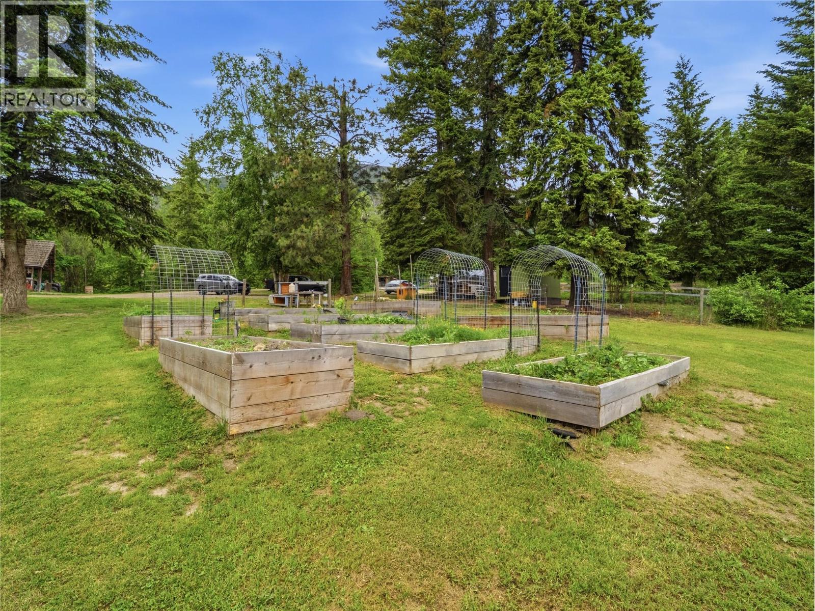  5150 49 Street Northwest, Salmon Arm