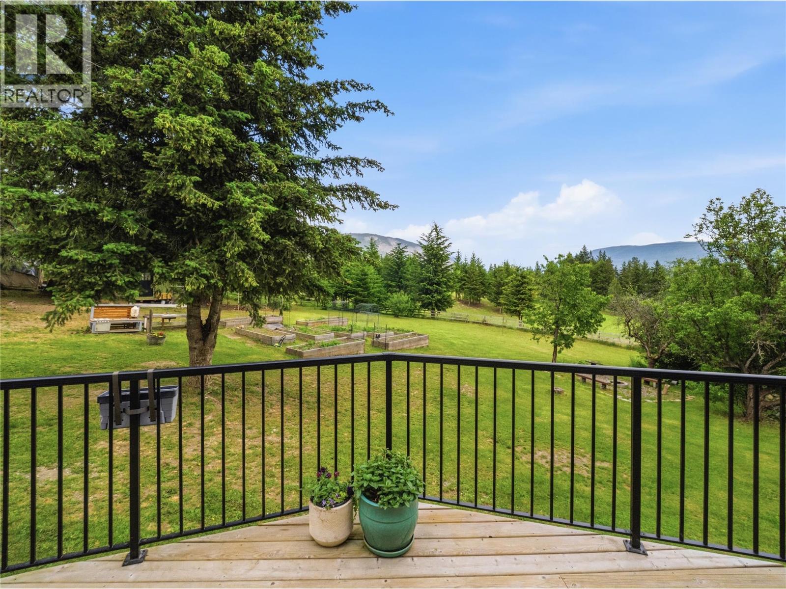  5150 49 Street Northwest, Salmon Arm