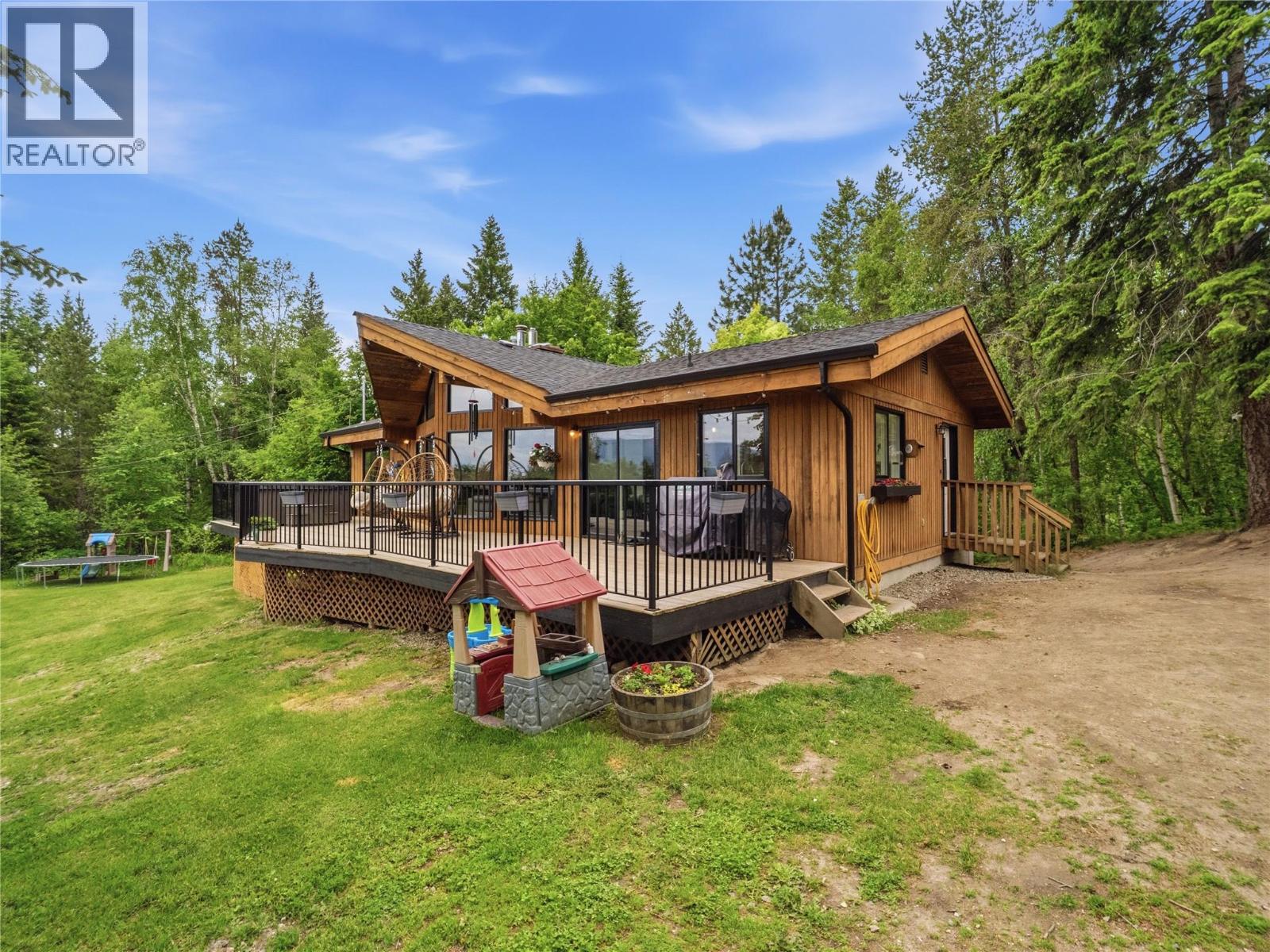  5150 49 Street Northwest, Salmon Arm