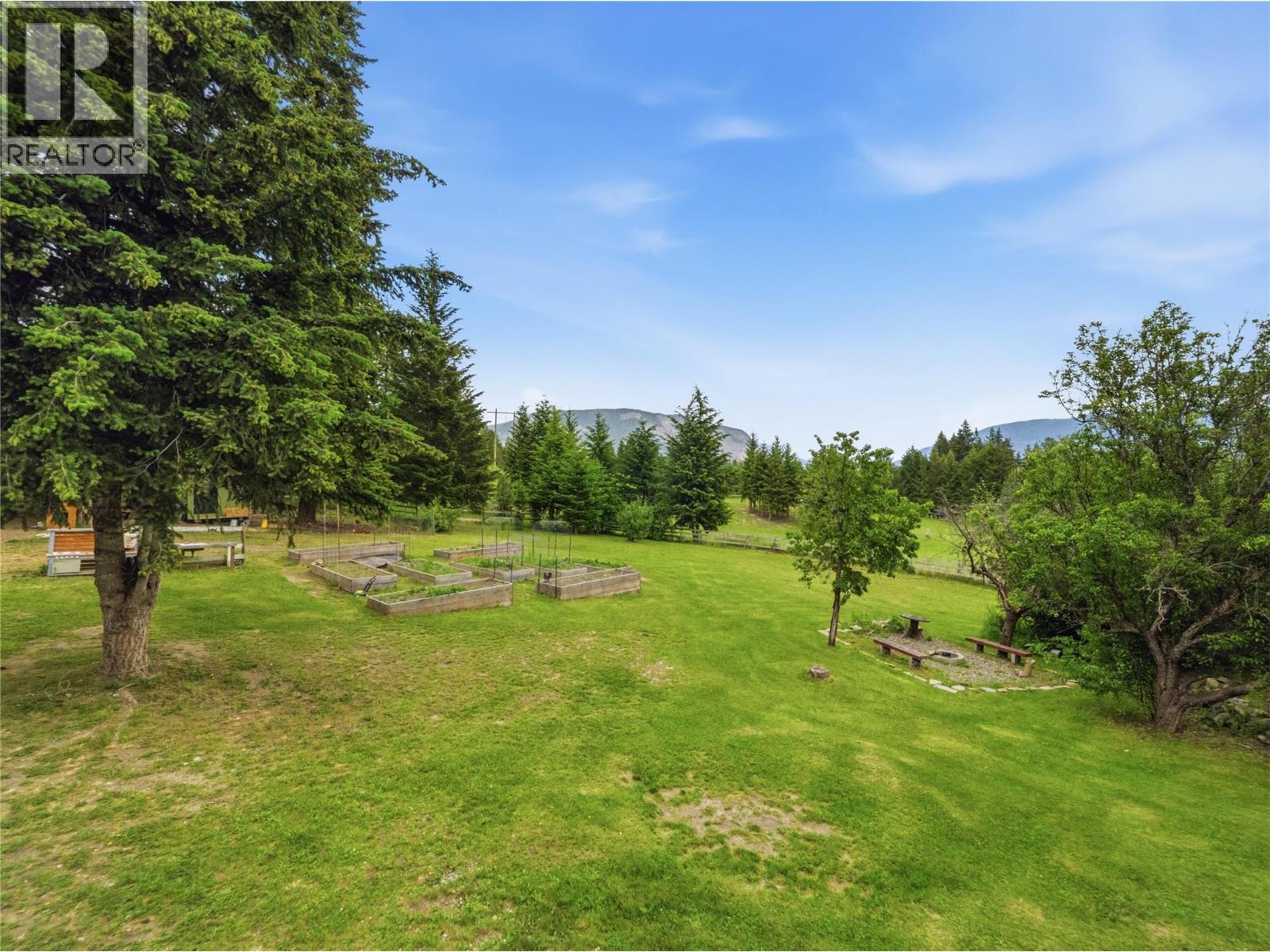  5150 49 Street Northwest, Salmon Arm