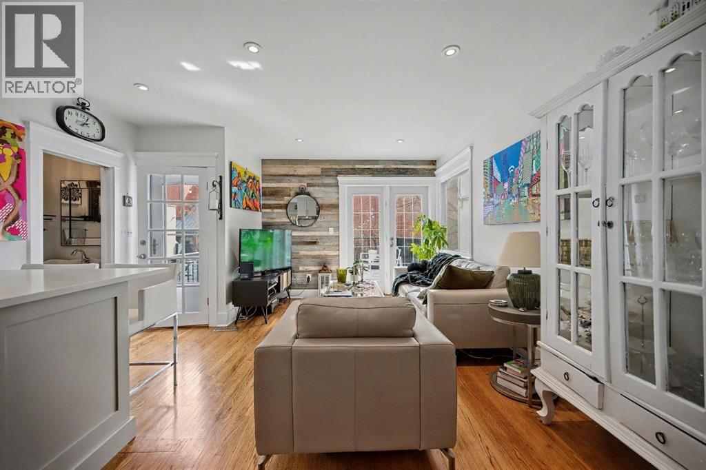 223 2 Avenue NE - 14