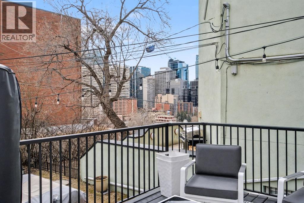 223 2 Avenue NE - 17