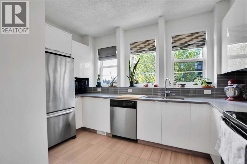 281 Walden Drive SE - 5