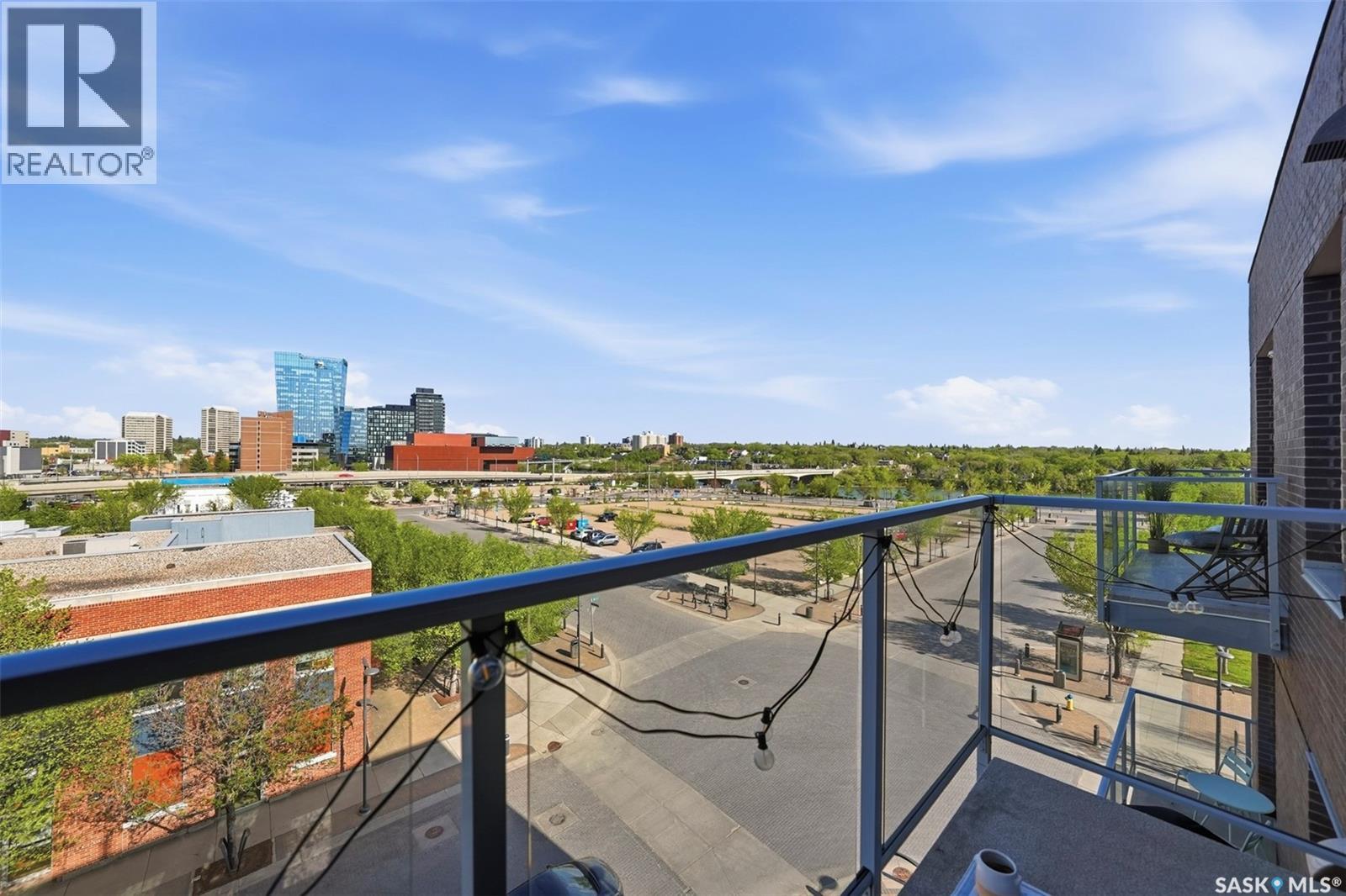 #409 409 B AVENUE S - 16