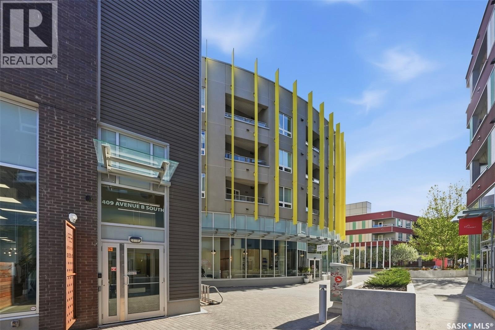 #409 409 B AVENUE S - 32