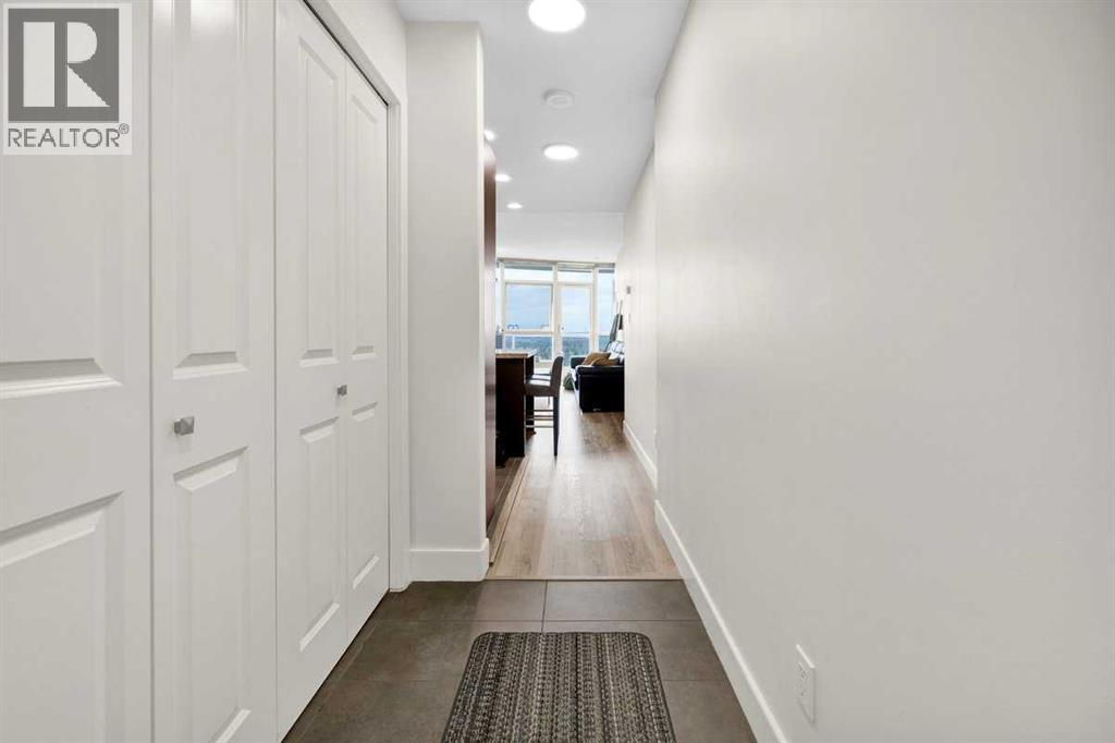 #2203 77 Spruce Place SW - 18