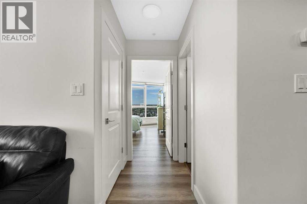 #2203 77 Spruce Place SW - 23