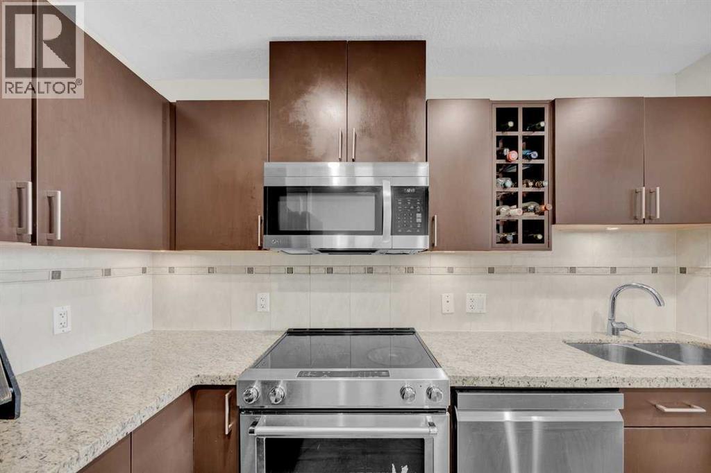 #2203 77 Spruce Place SW - 9