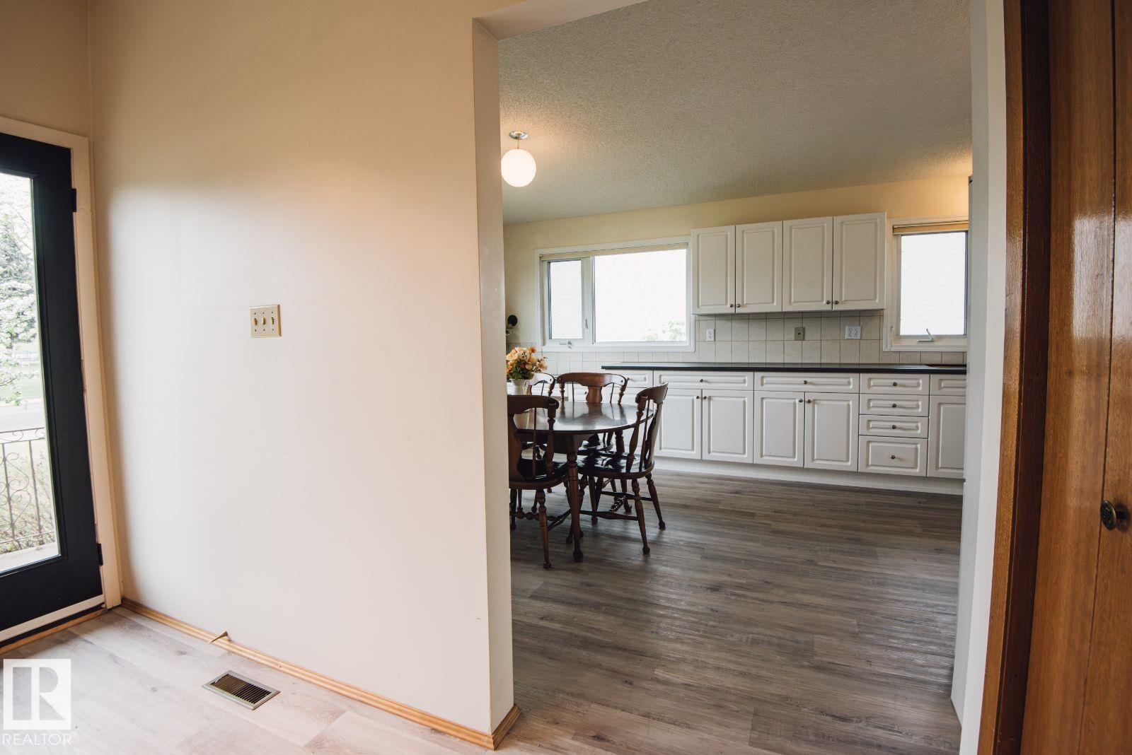 14916 94 ST NW - 15