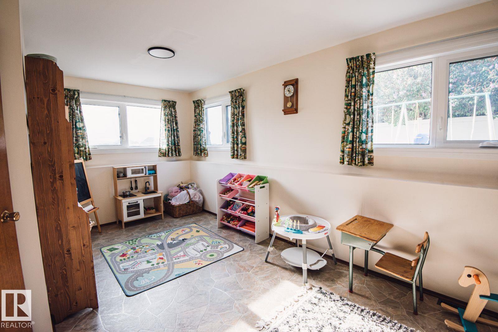 14916 94 ST NW - 48