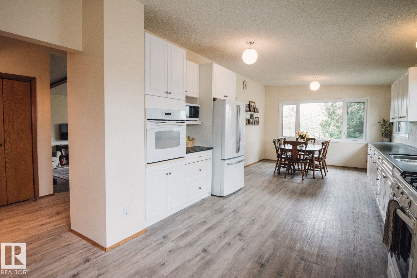 14916 94 ST NW - 22