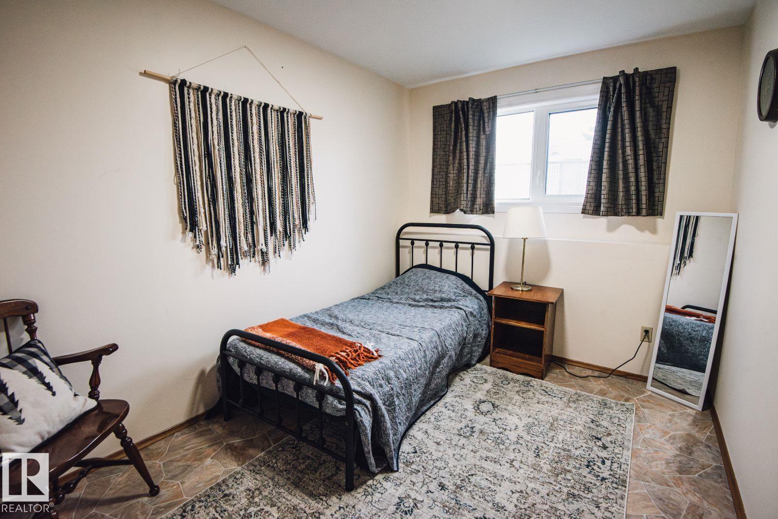 14916 94 ST NW - 44